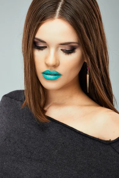 Mujer con labios azules —  Fotos de Stock