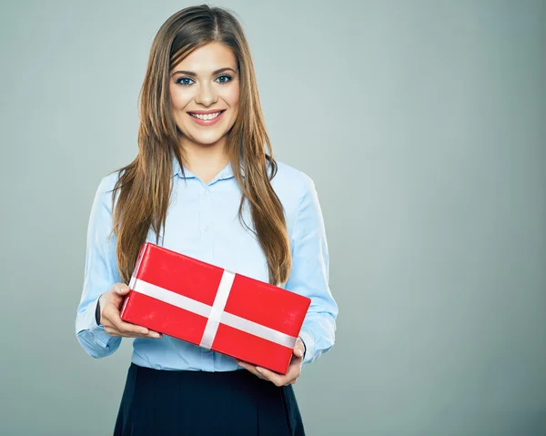 Donna con confezione regalo — Foto Stock