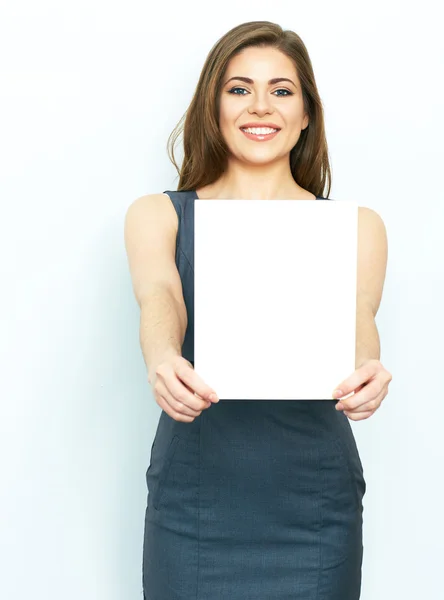 Businesswoman holds blank paper — Stock Photo, Image