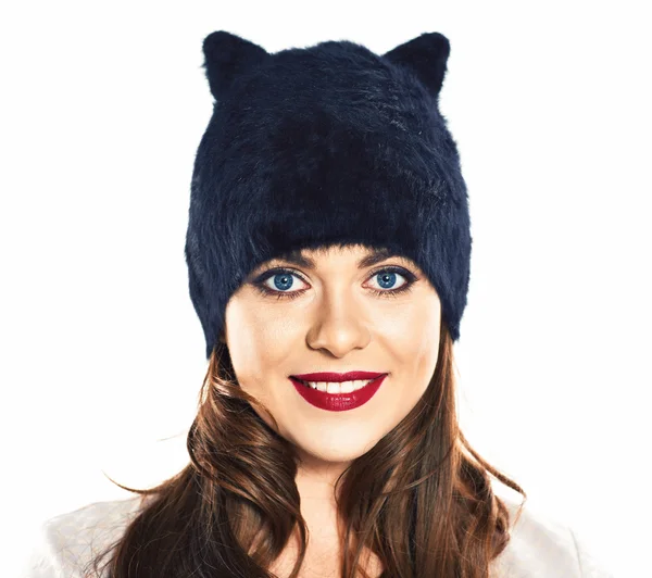 Donna in cappello con orecchie di gatto — Foto Stock