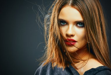 Genç güzel kadın.