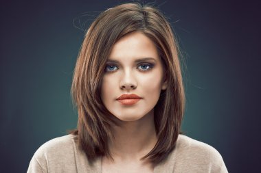 Genç güzel kadın.