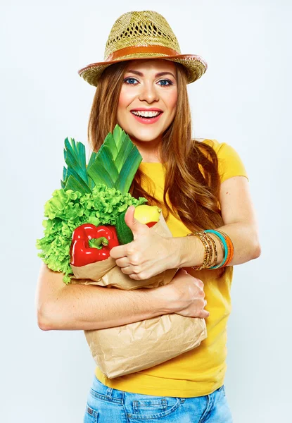 Belle femme avec des légumes — Photo