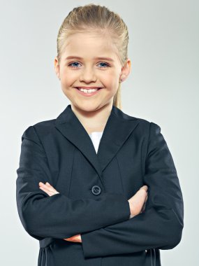 küçük bir iş kadını poz