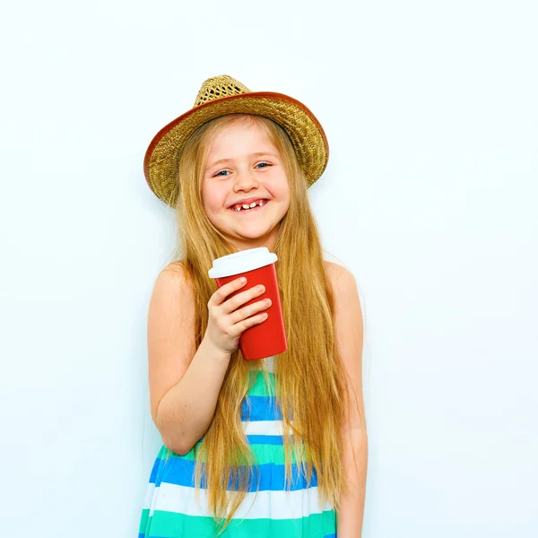 Menina com café para ir — Fotografia de Stock