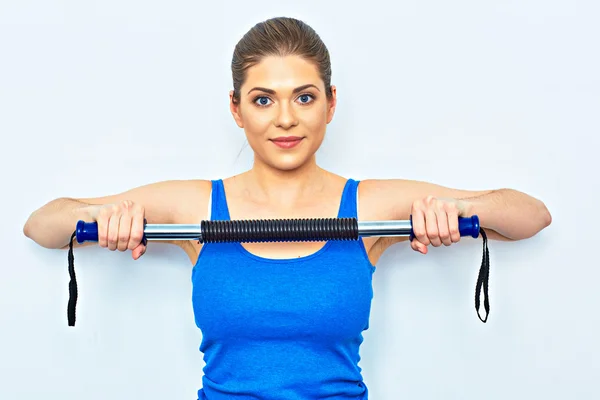 Mujer posando con barra de fitness —  Fotos de Stock