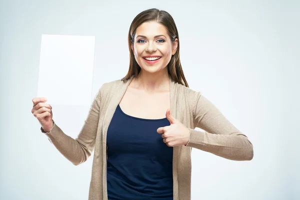 Vrouw met omhoog teken boord — Stockfoto