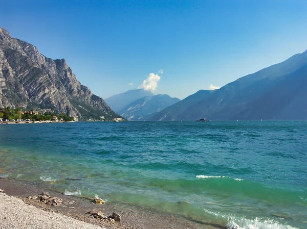 Άποψη Του Βόρειου Τμήματος Της Λίμνης Garda Στην Ιταλία — Φωτογραφία Αρχείου