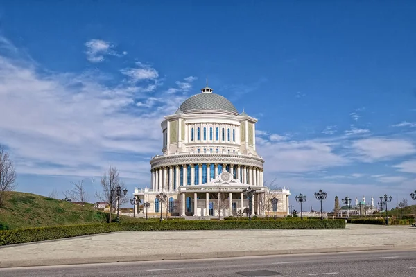 그로즈니에 궁전이다 공화국 러시아 — 스톡 사진