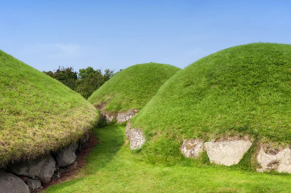 Newgrange мегалітичні перехід гробницю 3200 Bc, Міт, Сполучені Штати Америки Ліцензійні Стокові Зображення