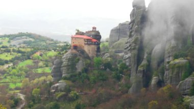 Yunanistan. Meteorlar. Saint Nicholas Anapausas Manastırı. 4k