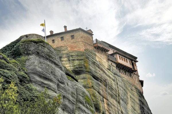 Grécia. Meteora. Mosteiro em uma rocha — Fotografia de Stock