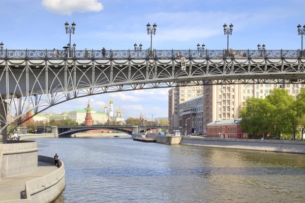 Moscú. Puente Patriarshy — Foto de Stock