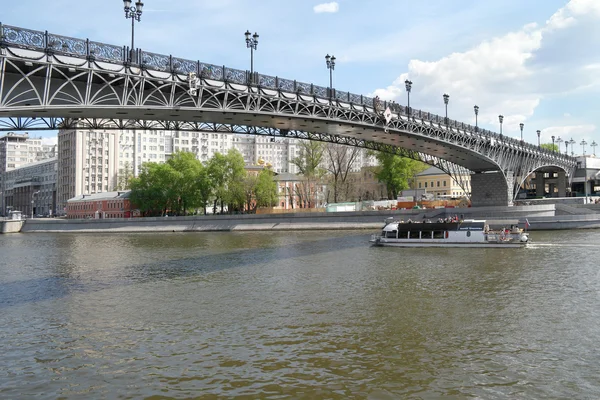 Moskau. Patriarchatsbrücke — Stockfoto