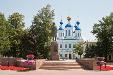 Anıt Zoya Kosmodemyanskaya ve Kazan Katedrali