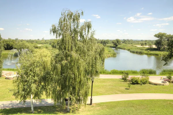 Embankment del río Tsna. Tambov. — Foto de Stock