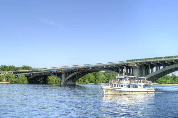 Widok na rzekę Dniepr — Zdjęcie stockowe