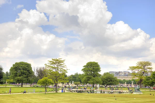Nei Giardini delle Tuileries — Foto Stock