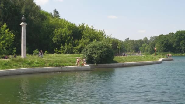 Kuskovo 농장에 호수 — 비디오