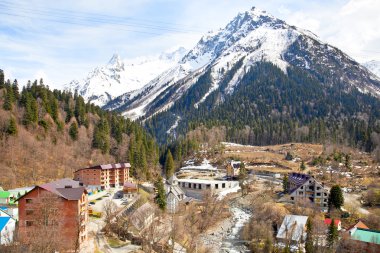 Dombay Glade. Village 