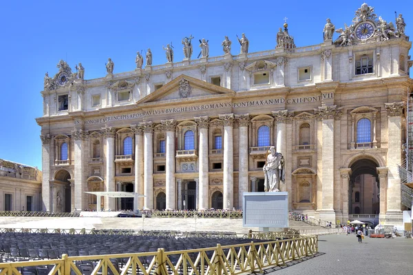 On the Square of Saint Peter. Vatican — Stock Photo, Image