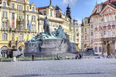 Jan hus. 1915 yılında anıt dikildi