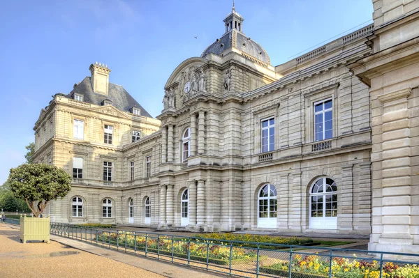 Lucemburském paláci. francouzský senát — Stock fotografie