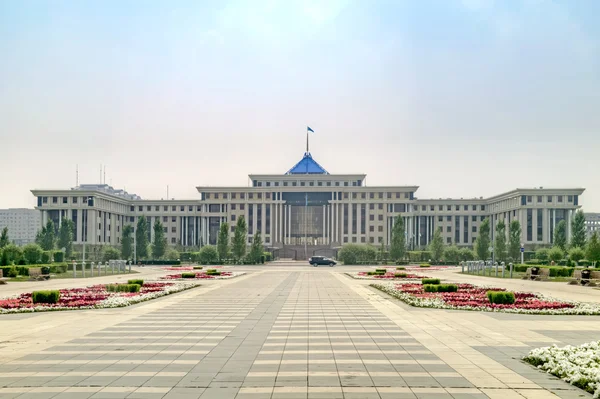 Astana. budynek ministerstwa obrony — Zdjęcie stockowe