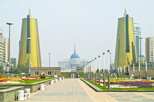 Astana. centrera av staden. nurzhol boulevard — Stockfoto