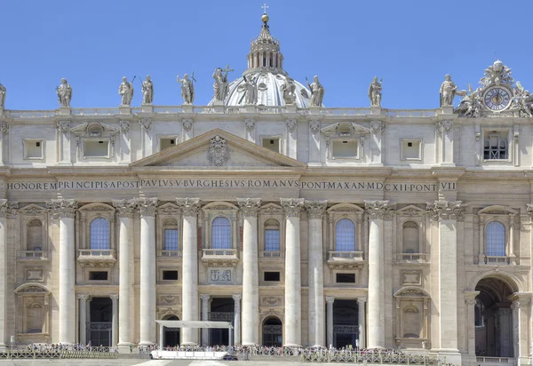 Na Placu Świętego Piotra. Vatican — Zdjęcie stockowe