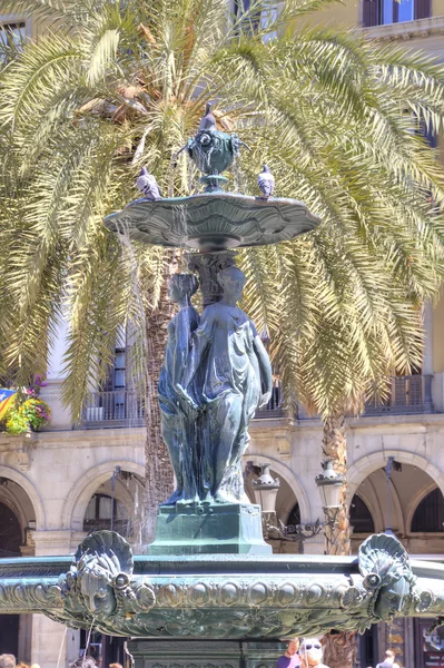 Barcelona. Fontän av de tre gracerna — Stockfoto