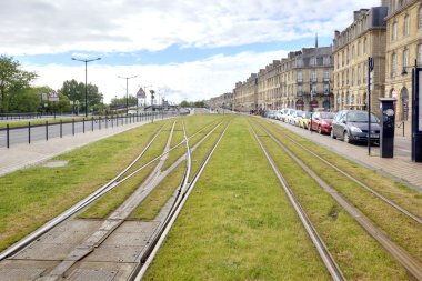 Bordeaux. setin nehir Garonne