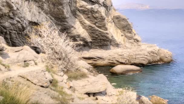 Fekete-tenger partján, a hegyi koba kaya — Stock videók