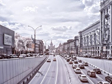 Moskova. Bahçe yüzüğü. Kızılötesi fotoğraf