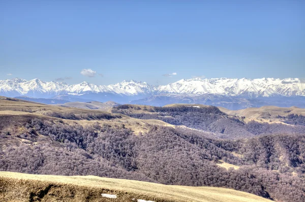 Panorama van het meer Kaukasus gebergte — Stockfoto