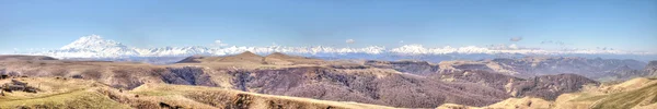 Büyük Kafkasya dağ silsilesi Panoraması — Stok fotoğraf