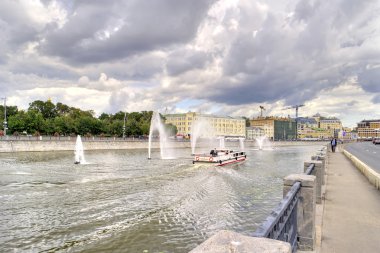 Moskova. Vodootvodny kanalına