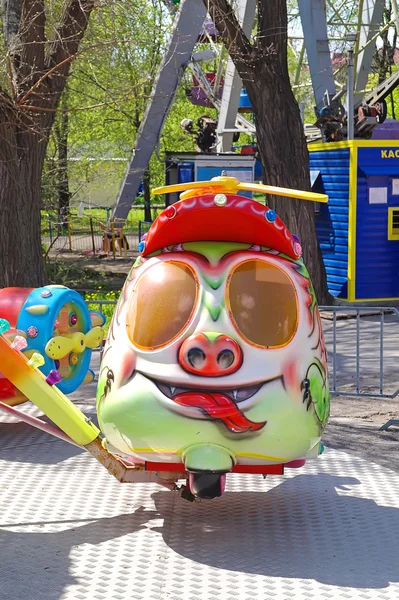 Neşeli helikopterle Şehir Parkı — Stok fotoğraf