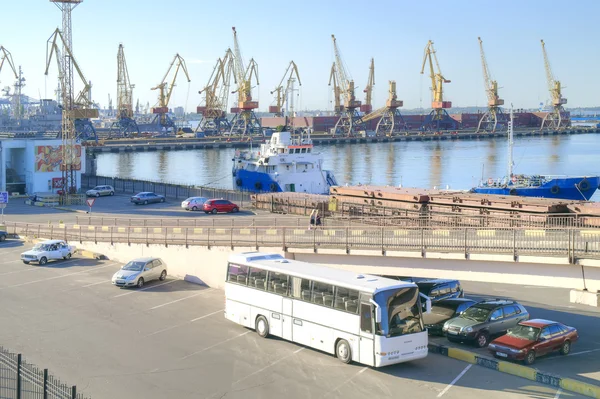 Hafen an der Küste. die stadt odessa — Stockfoto