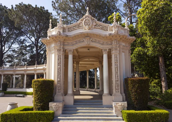 加利福尼亚州圣地亚哥 2014年5月26日 巴尔博亚公园的柱廊 为1915年巴拿马 加利福尼亚博览会建造 — 图库照片