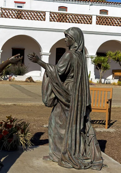 Oceanside Noviembre 2016 Estatua Virgen María Frente Misión Hispano Californiana —  Fotos de Stock