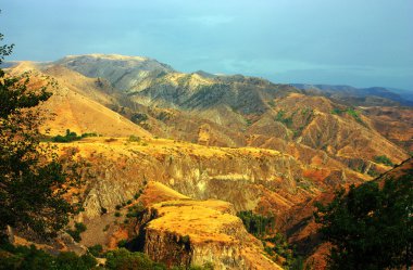 Ermeni dağlar
