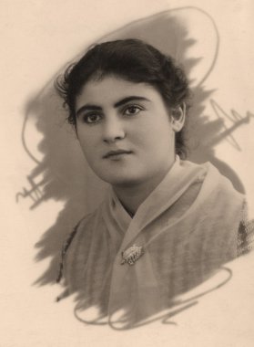 Portre güzel Ermeni kız