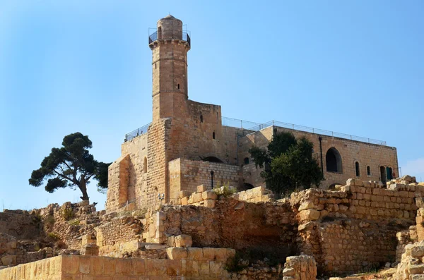 Graf van profeet Samuel met minaret Stockfoto