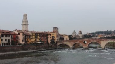 Ponte Pietra, Adige Nehri, Verona, İtalya