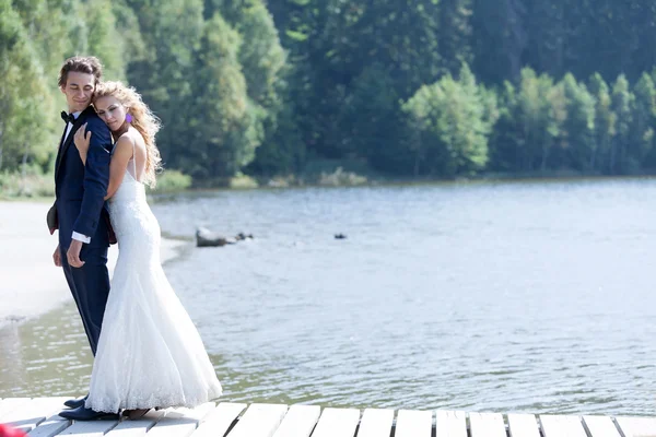 Un hombre de verdad conoce a una mujer de verdad cuando la ve — Foto de Stock