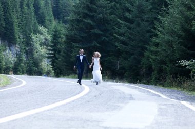 Her şeyi unut ve bana ile çalıştırın!