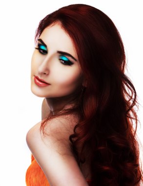 Kızıl saçlı modeli 