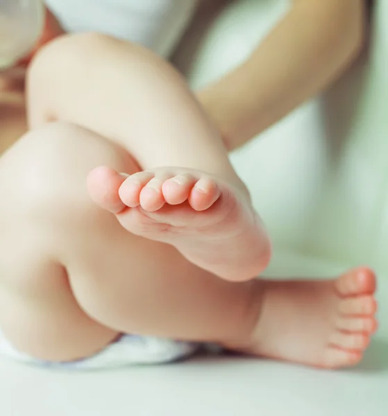 Baby 's feet — стоковое фото