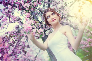 güzel kadın açık park